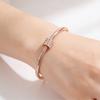 Neues vielseitiges und modisches schmales Taille drehbare Öffnung leichter Luxusstil High-End-Armband