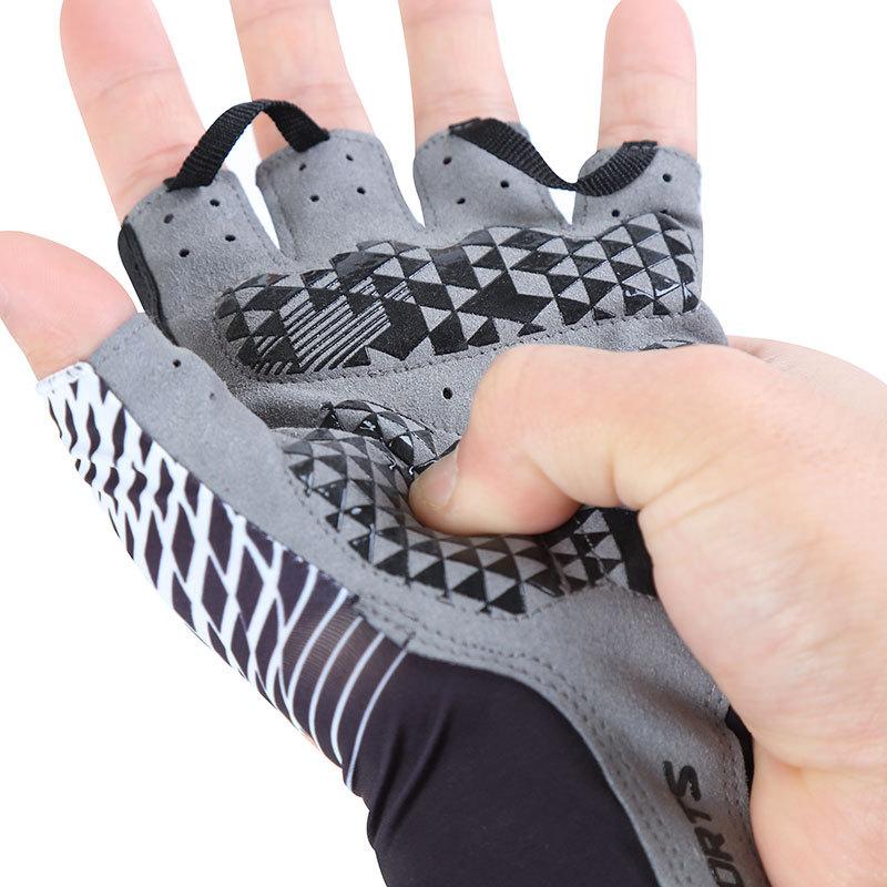 Cycling Gloves Men's Summer Sports Sunscreen Breathable Sweat-absorbent Half Finger Bicycle Gloves Men and Women