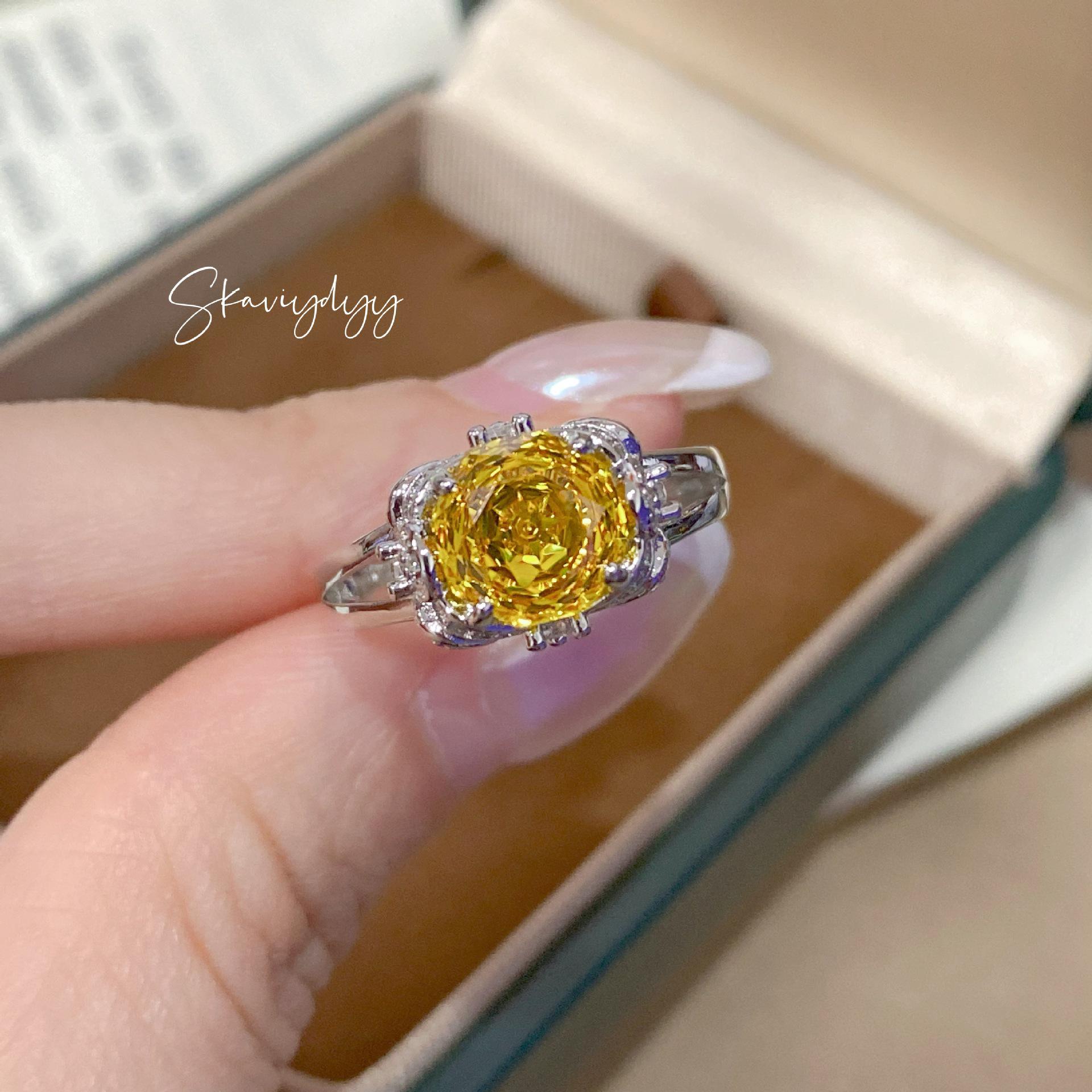 

Восьмикутний кулон з танзаніту огранки «Міленіум Роуз», Жовті діамантові сережки, що приваблюють багатство, Рожева діамантова каблучка для жінок.