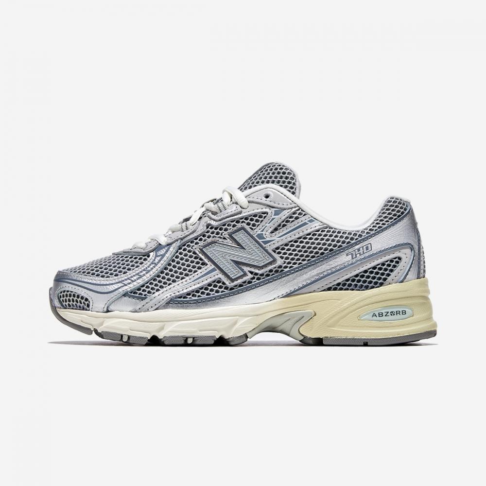 

New Balance U740ar2 U740ar2 220