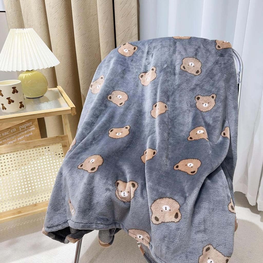 Pudding dog blanket autumn and winter warm blanket dormitory leg blanket office portable nap blanket sofa blanket car blanket