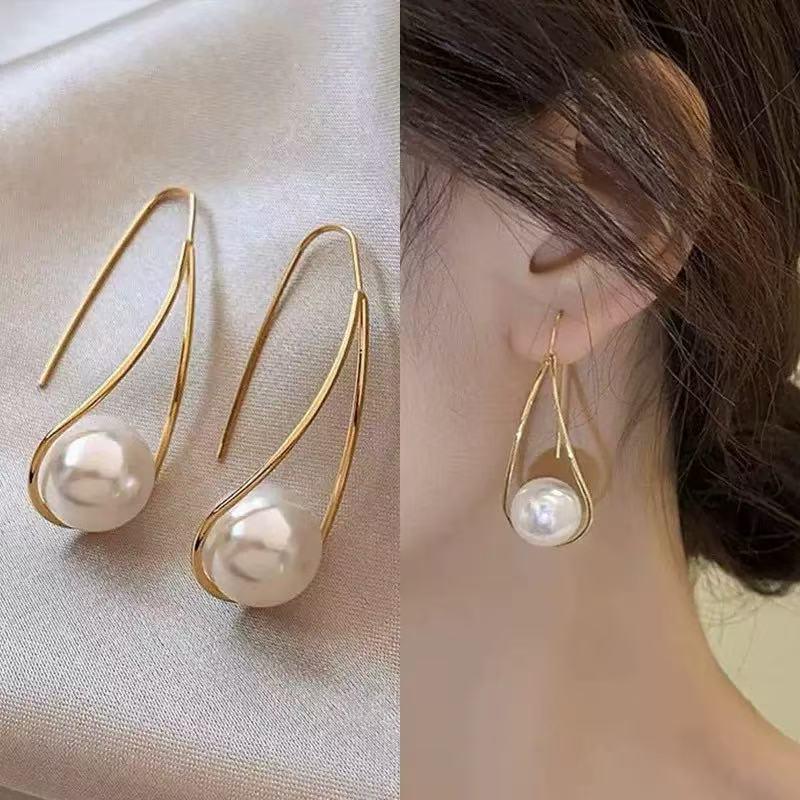 Elegant Vintage Pearl Earrings - Unique, Long, and Luxurious Design for Women