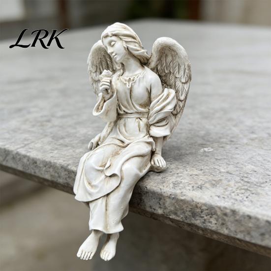 Retro Angel Garden Decoration Winged Statue, Resin Praying Figurine, Elegant Healing Courtyard Ornament Sitting Sculpture for Outdoor Indoor