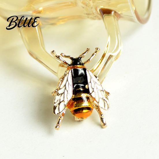 Anti-exposure Buckle Brooch Pin Small Bee Shape Decorative with Black