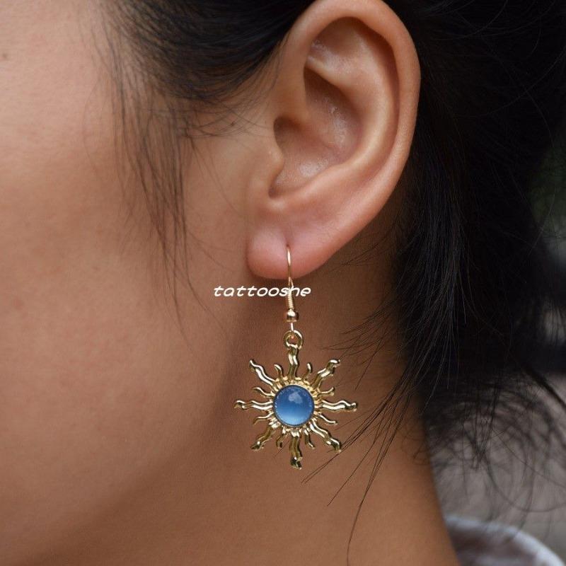 Gothic Sunflower Earrings Inlaid with Acrylic Funny Designer Elegant Geometric Y2K Earrings
