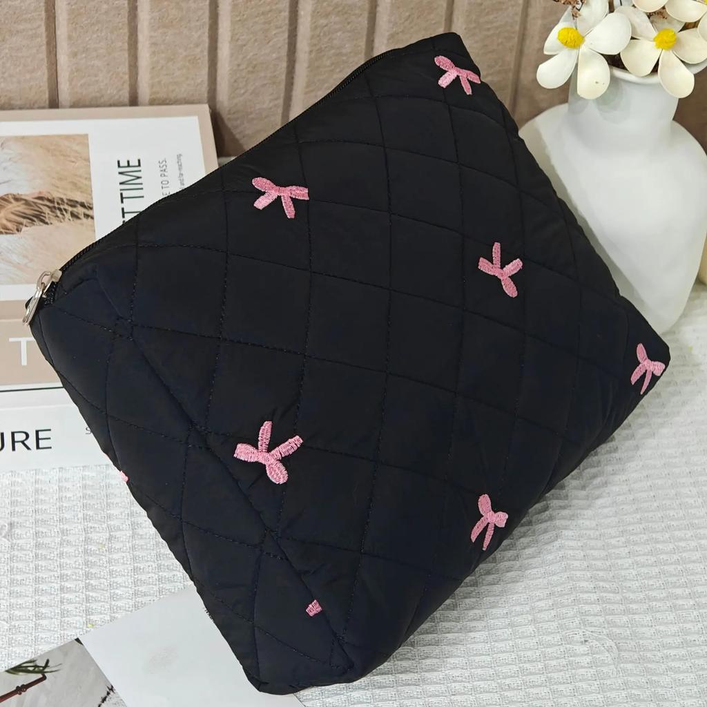 Black Portable Makeup Bag Large Capacity Pink Bow Quilting Cosmetic Pouch Handbag Ladies Travel Toiletry Storage Bag Women 2026