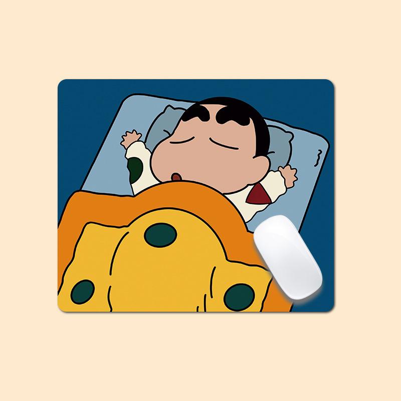 Crayon Shin-Chan Oyun Mouse Pad'i Anime Sevimli Masaüstü Fare Altlığı Bilgisayarlar Ofisler Oyuncular İçin Fare Altlıkları Kaymaz Kolay Temizlenir