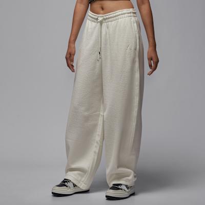 Nike Casual Pants Women s White Moderate Straight Fit Pants M