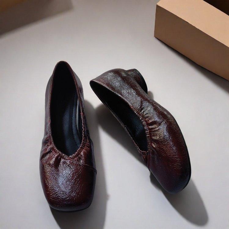 2025 Autumn New Popular French Pleated Diagonal Head Soft Flat-soled Leather Shoes Comfortable Low Heel Shallow Mouth Single Shoes Women's Shoes