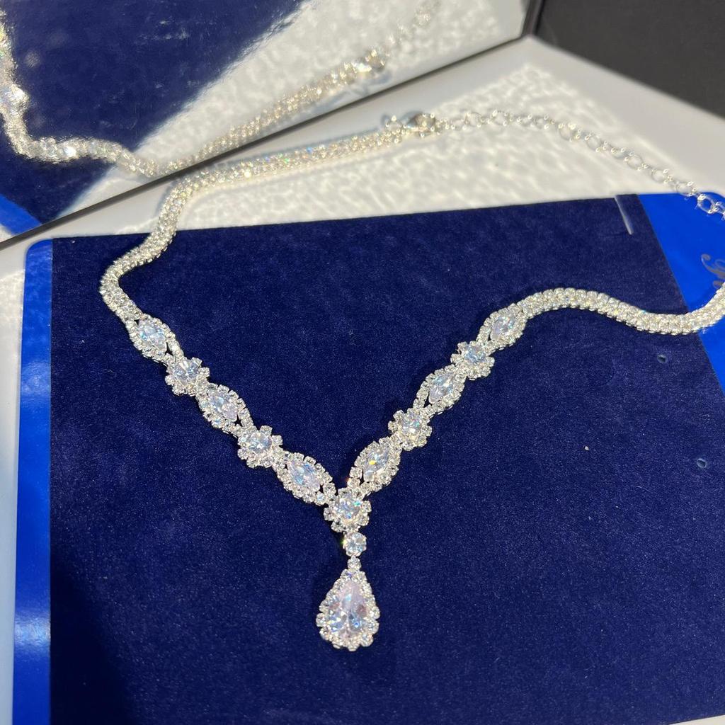 European & Korean Bridal Jewelry Set: Zirconia Necklace & Earrings for Wedding Accessories