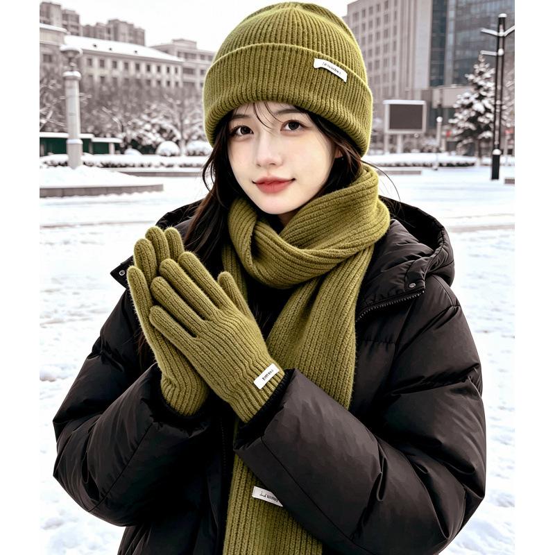 3Pcs Set Winter Hat Scarf Touchscreen Gloves Unisex Knitted Warm Beanie Neck Warmer Gloves Set For Autumn Winter Outdoor Daily Wear