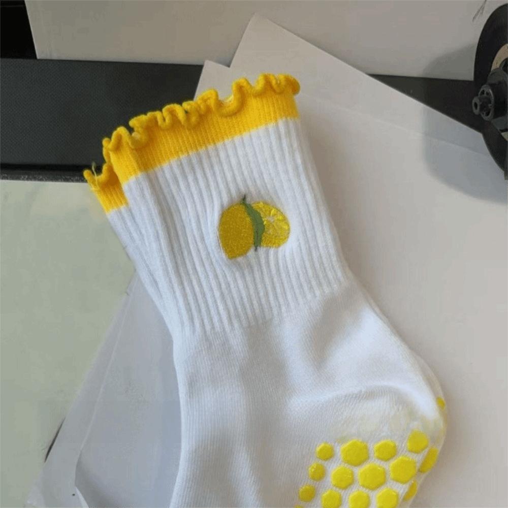 Breathable Pilates Socks Harajuku Street Cherry Embroidery Socks New Yoga Socks