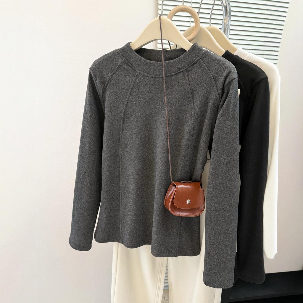 Women's Loose Fit Thermal Fleece T-Shirt - Solid Color, Round Neck, Long Sleeve, Korean Style for Autumn and Winter