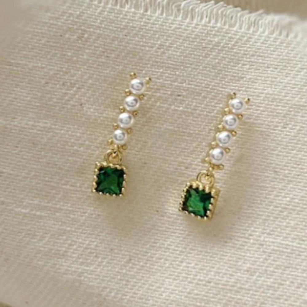 S925 Green Square Pearl Earrings – Haniel – From Korea