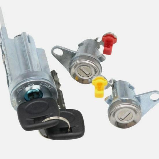 Комплект замков зажигания и дверей Toyota Corolla 1993-1997 с ключами Set with 2 Keys серебряный