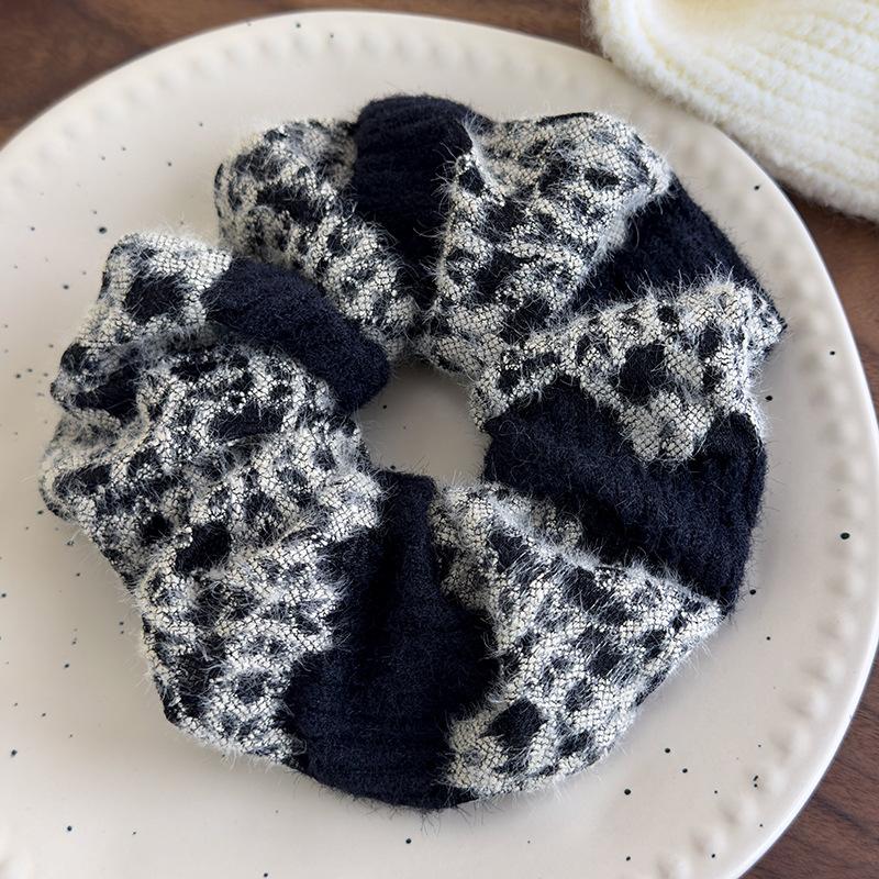 

Ретро Мягкий Трикотаж Большие Резинки для Волос Повязка на Голову Женские Девушки Темперамент Веревка для Волос Резинки Леди Мода Аксессуары для Волос