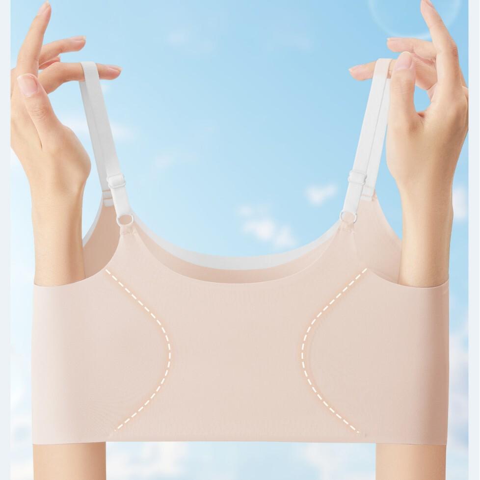 Youth Seamless Training Bra: Soft, Fixed Padded Cups, Adjustable Straps, No Underwire, Student Vest Innerwear for All Puberty Stages.
