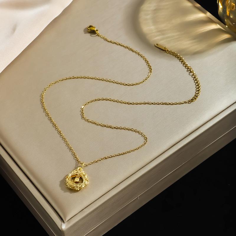 Korean Light Luxury Zircon Necklace: Gold-Plated, Exquisite Clavicle Chain for Women