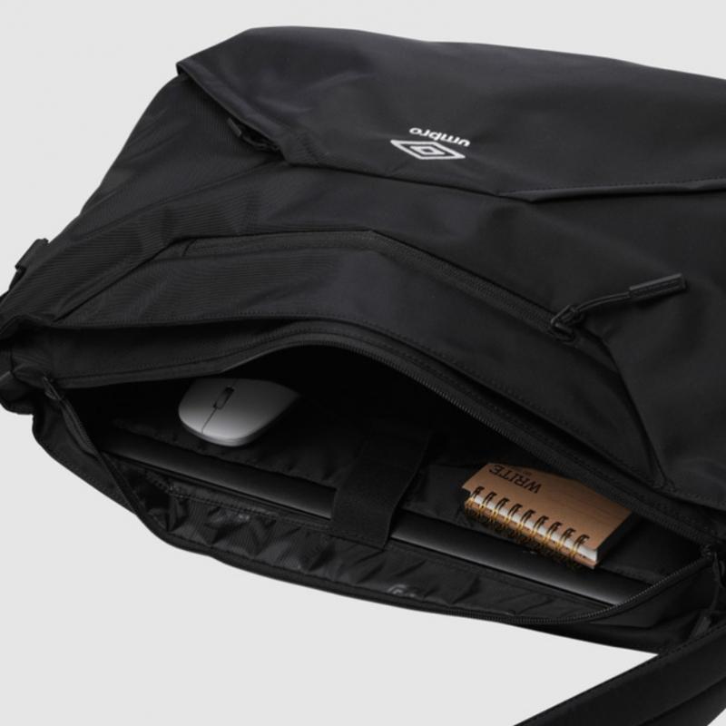 Umbro Rollin Duffel Messenger Bag Ur123cbg16 Blk