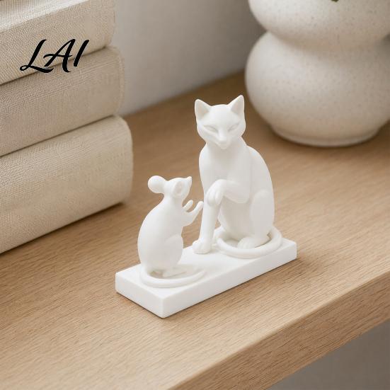 Cat Mouse Design 3D Printed Modern & Sculpture Minimalist Animal Interaction Desk Decor Matte Art Table Decor Collectible Figurine Stable