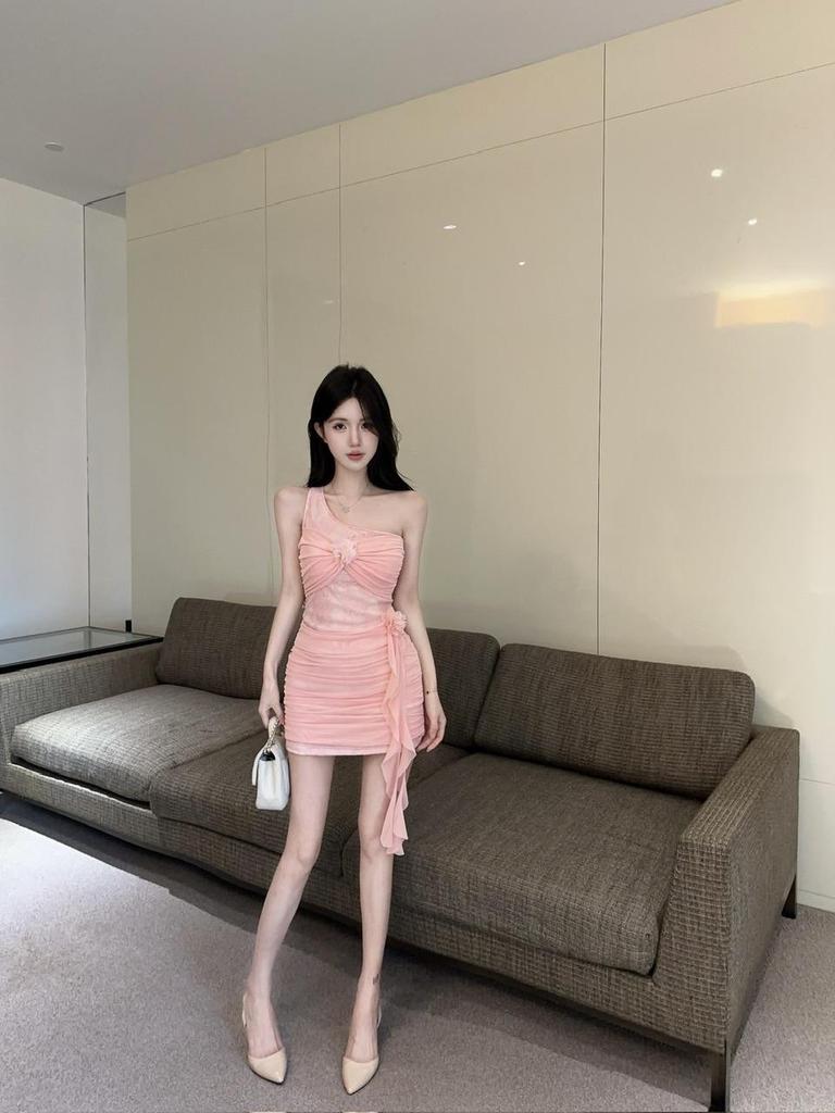 Sexy 3D Floral One-Shoulder Dress with Irregular Pleats and Cut-Out Waist