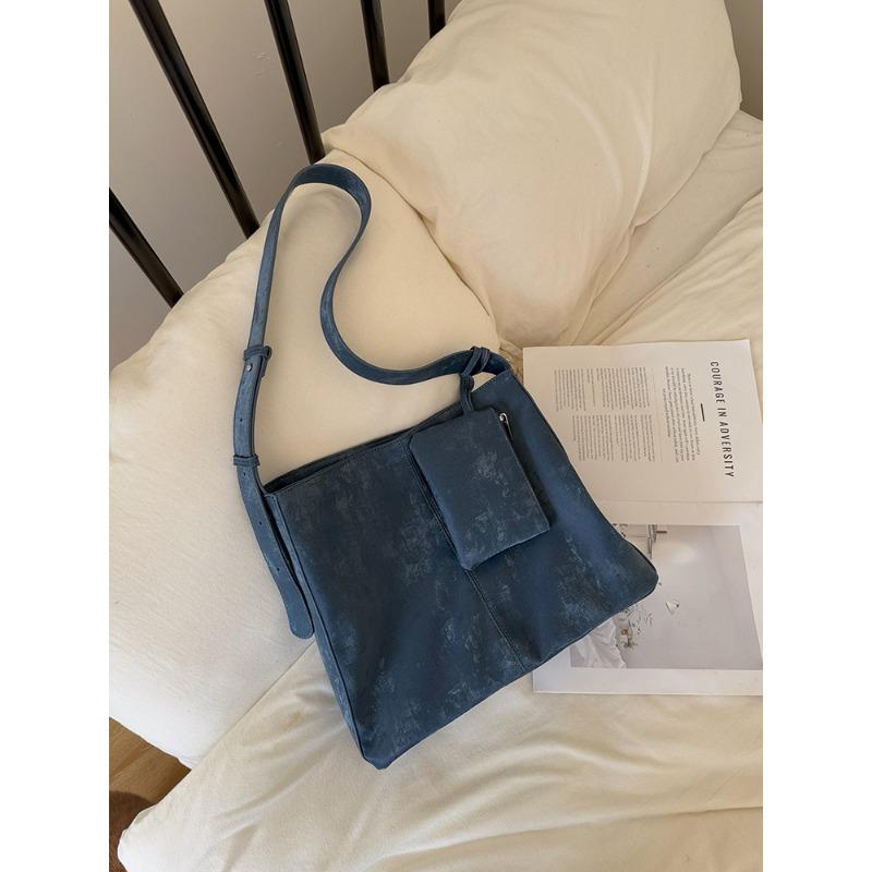 

Crossbody bag spring vitality girl simple casual soft satchel large capacity women s bag shoulder tote bag синий