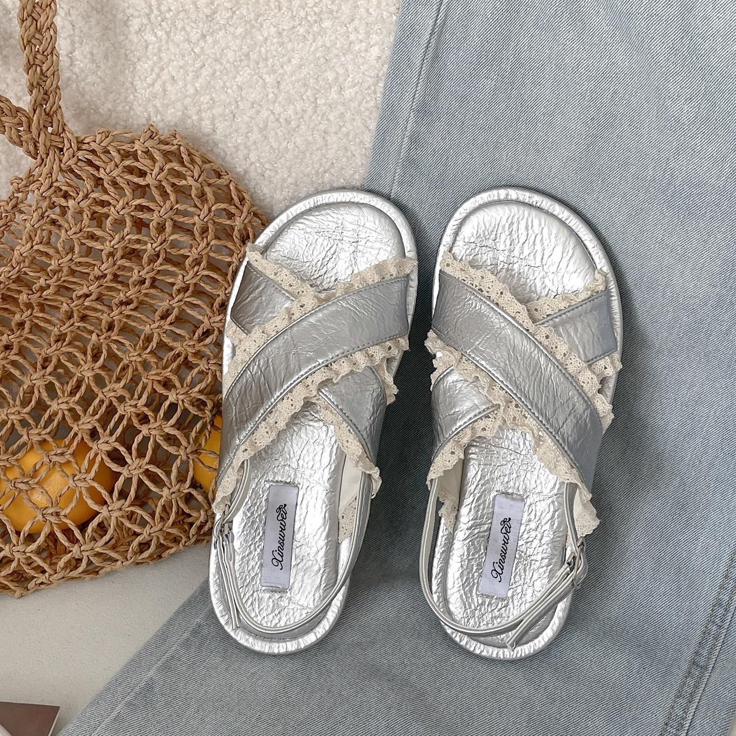 

Fashion polka dot black fairy wind non-slip flat sandals women s summer wear 2025 new French cool slippers 40 серебряный