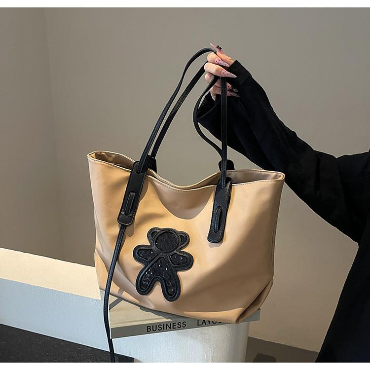Ielgy Trendy All-Match Commuter Tote Bag Fashion Bear Large-Capacity One-Shoulder Hand