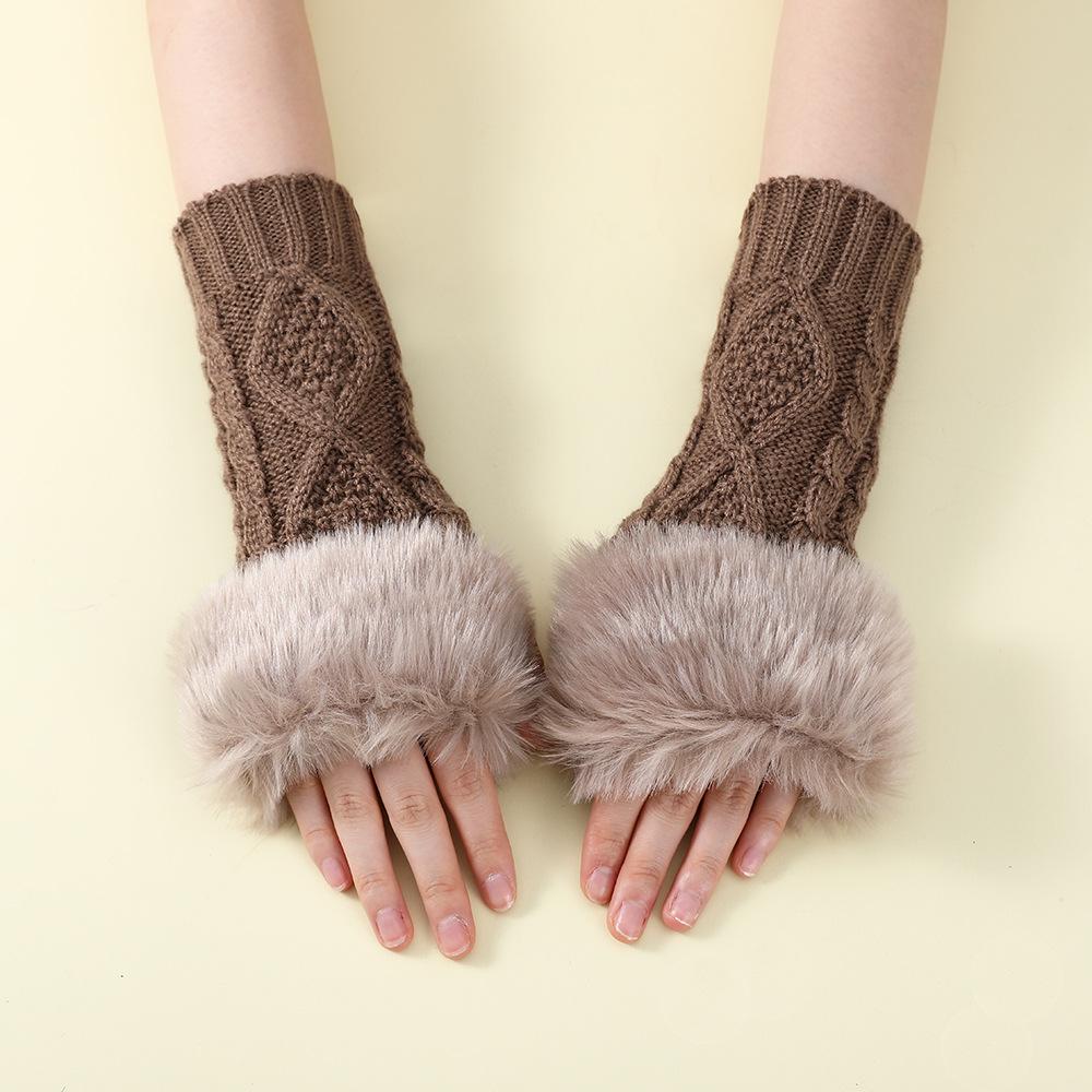 Women's Autumn-Winter Diamond Pattern Knit Wool Gloves