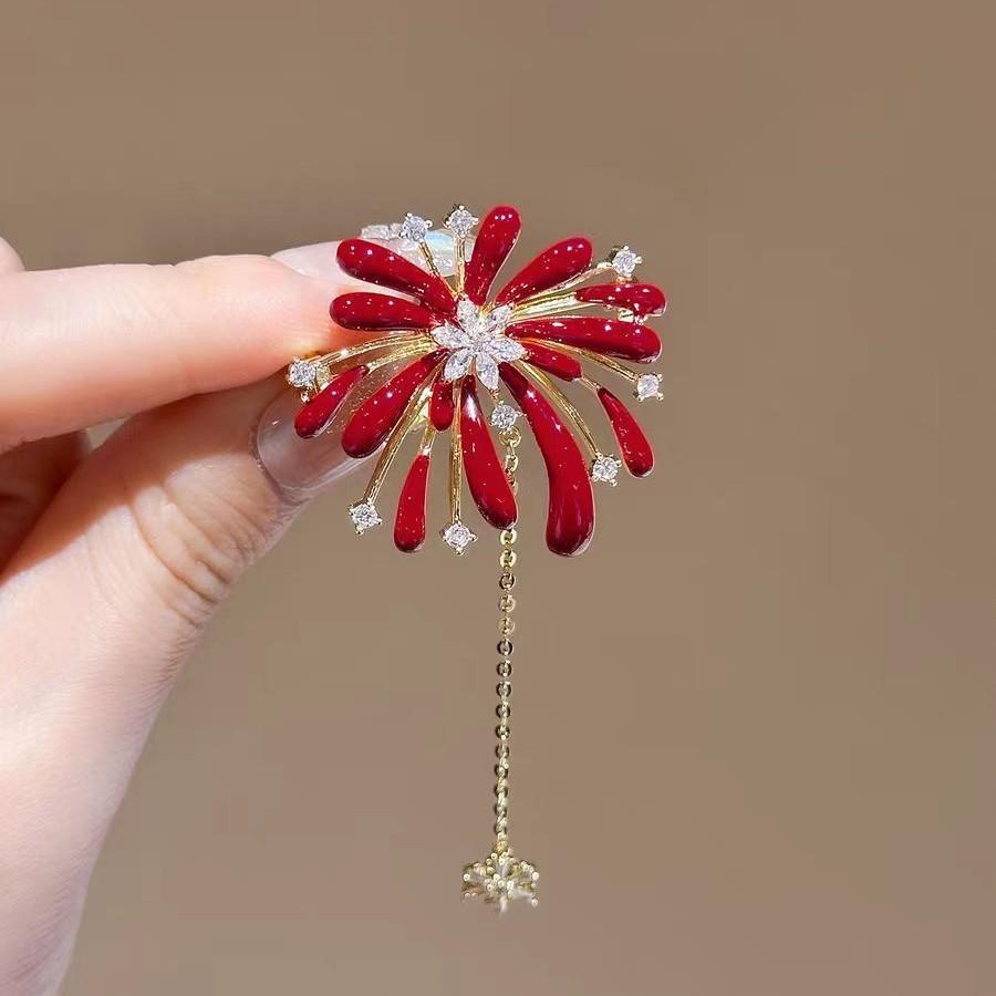 

[chinese Lanterns Come On] Red Fireworks Tassels Are Elegant, Versatile, High-end and Luxurious Brooch червоний