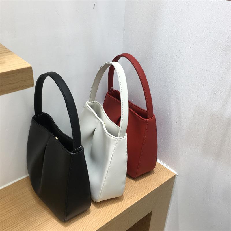 Niche Personalized Design, Retro Texture, Exquisite Classic Handheld Women'S Bags, Minimalist Women'S Bags, And Small Underarm Bags.