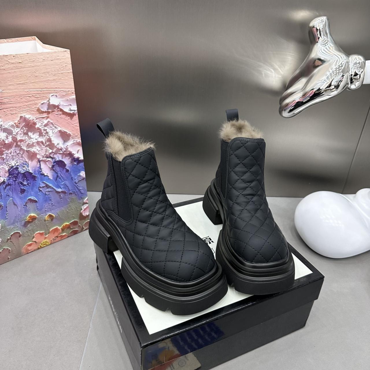 

2024 Женские зимние сапоги на толстой подошве, плюшевые женские повседневные спортивные туфли, теплые и морозостойкие высокие женские сапоги 40 чёрный