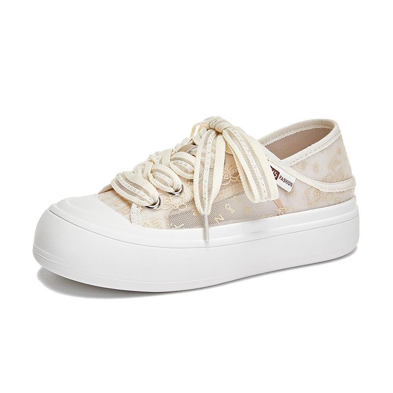 Two wearing little white shoes women's 2025 summer new mesh breathable board shoes women's versatile casual shoes platform sports women's shoes