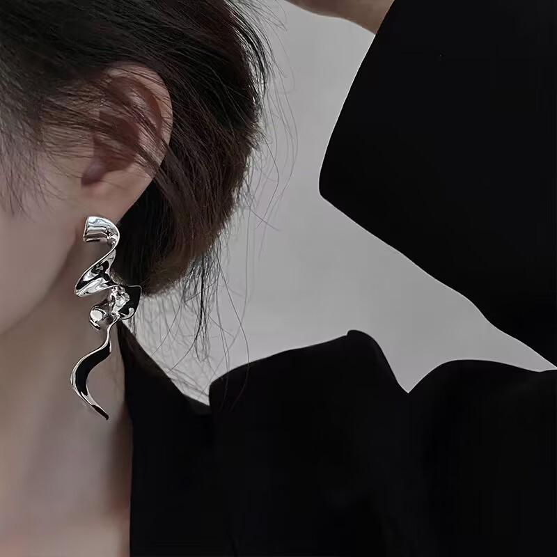 New Fashion White Square Rhinestone Zircon Double Pendant Gold Color Earrings for Women Unique Design Girls Trend Zircon Gift