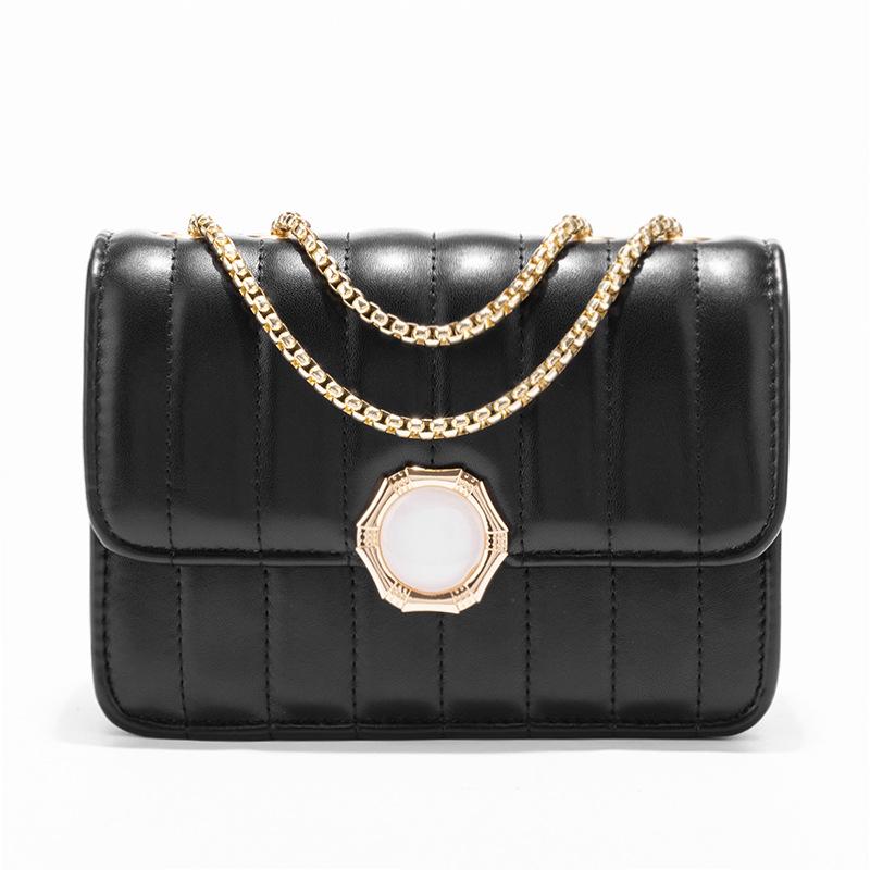 

Trendy fashion pearl magnetic buckle sewing line small square bag versatile women s bag чёрный