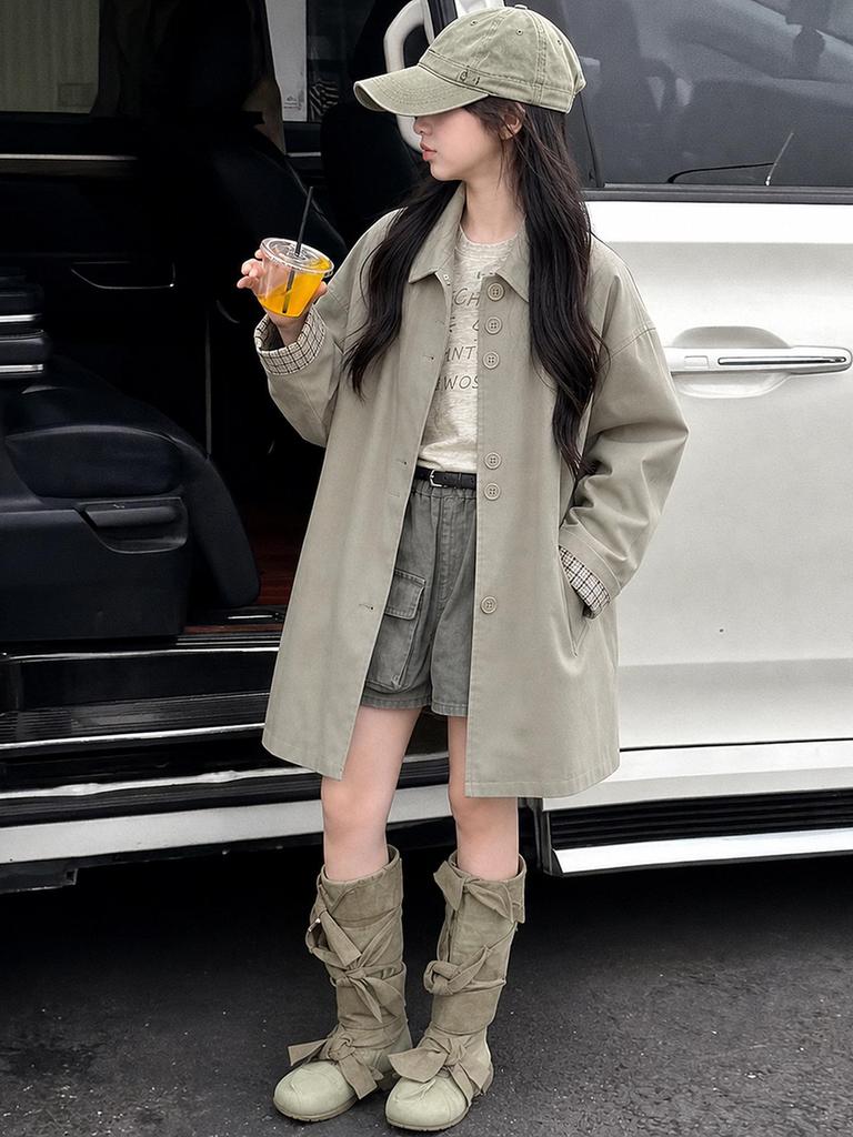 2026 Autumn Girls' Plaid Patchwork Windbreaker: British Style Mid-Length Coat for Junior High Students