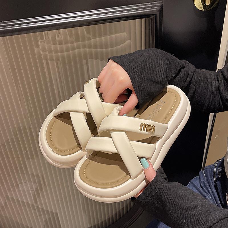 

Slippers women s summer outer wear fashion 2025 new thick-soled height increase versatile with skirt beach sandals women s sandals 40 бежевий