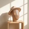 Testa di Manichino con Base Stand Finitura Legno Leggera per Rivenditori