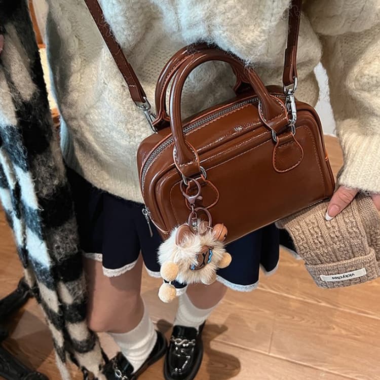 Retro style portable messenger small bag