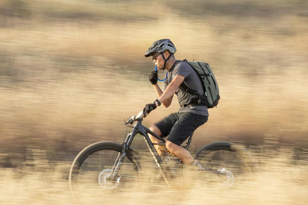 Camelbak Crux 2L Part Number 18890628 Reservoir, Blue,