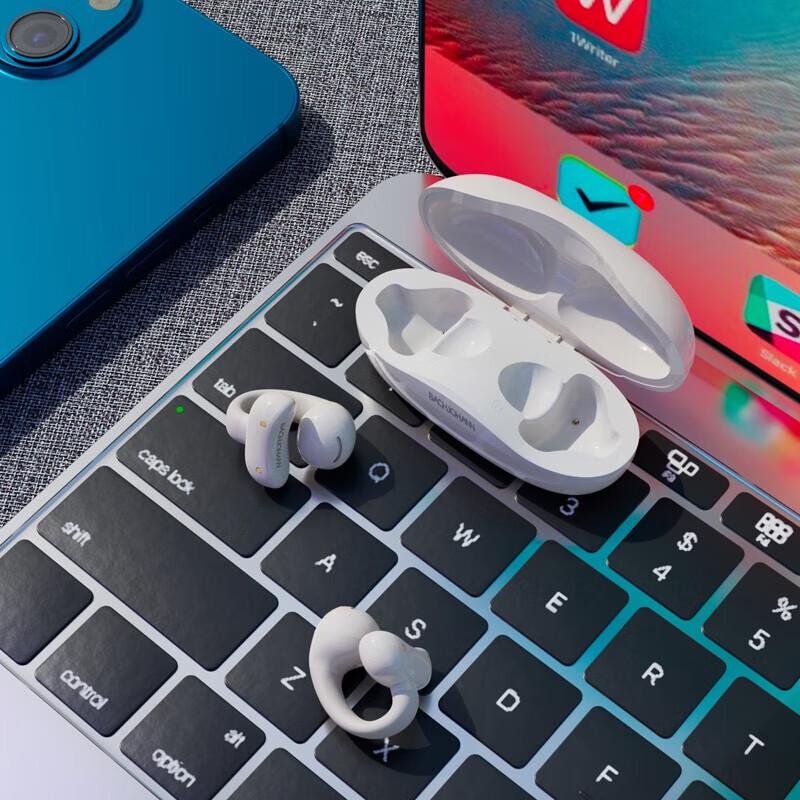 Bach B8 Ear Clip Wireless Bluetooth Sports Headphones