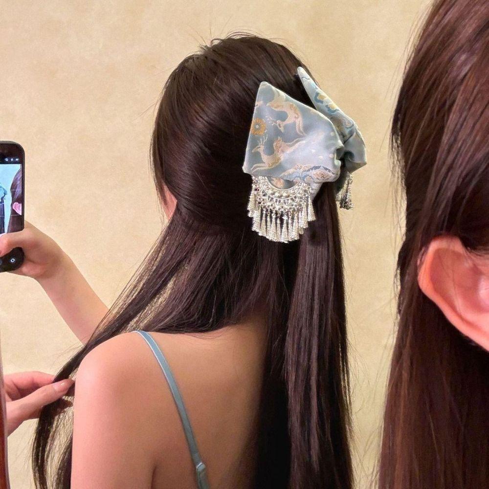 Princess Style New Chinese-style Hairpins Imitation Silver Bell Hairgrip Tassel Hair Clip  Headwear