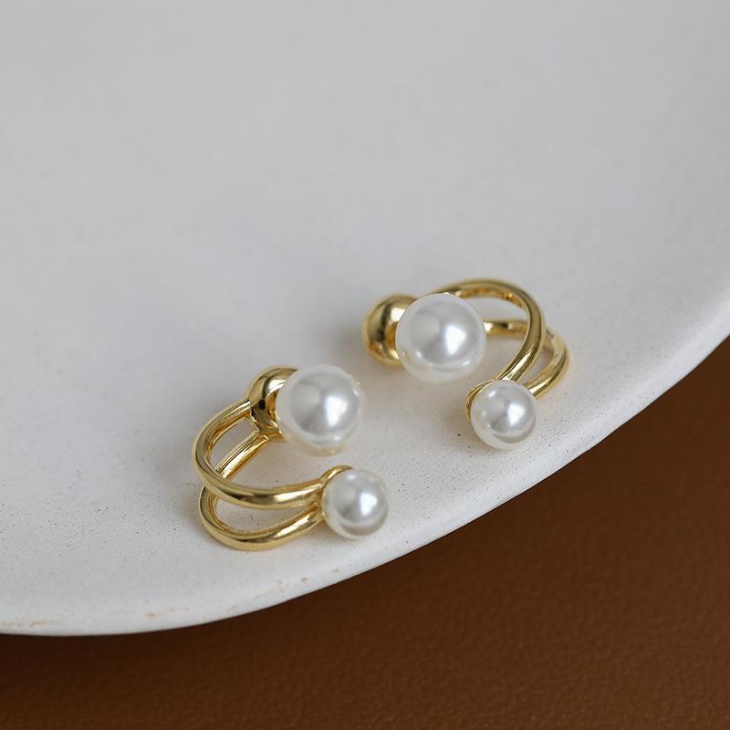 Pearl earrings new trendy French niche design temperament women's two-wear stud earrings