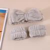 Plush Wrist Strap Face Wash Spa Bracelet Spa Bracer Absorbs Sweat Coral Fleece Waterproof Headband