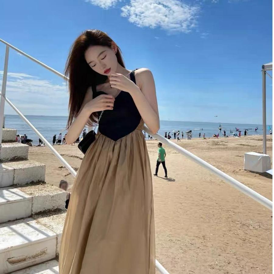 

Summer light luxury small fragrant style suspender dress women s spring summer new Hepburn style splicing niche French long skirt S хаки