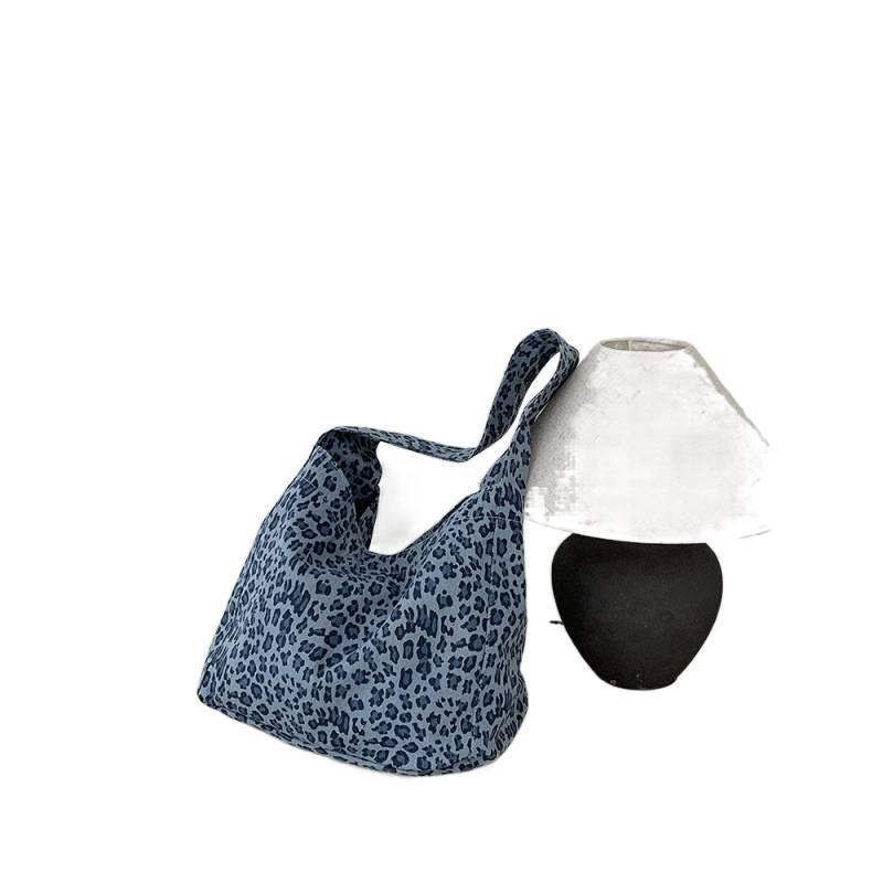 Korean ins retro leopard print canvas bag fashion niche versatile shoulder underarm bag large capacity commuter tote bag