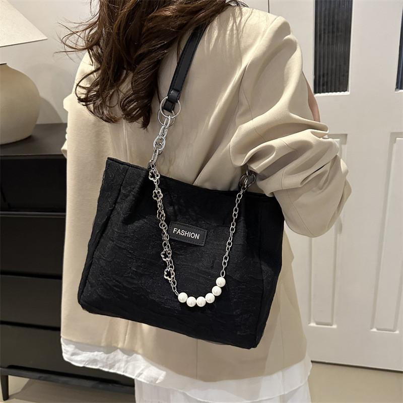 Spring New Arrival Large Capacity Pearl Chain Oxford Street Style Tote Bag