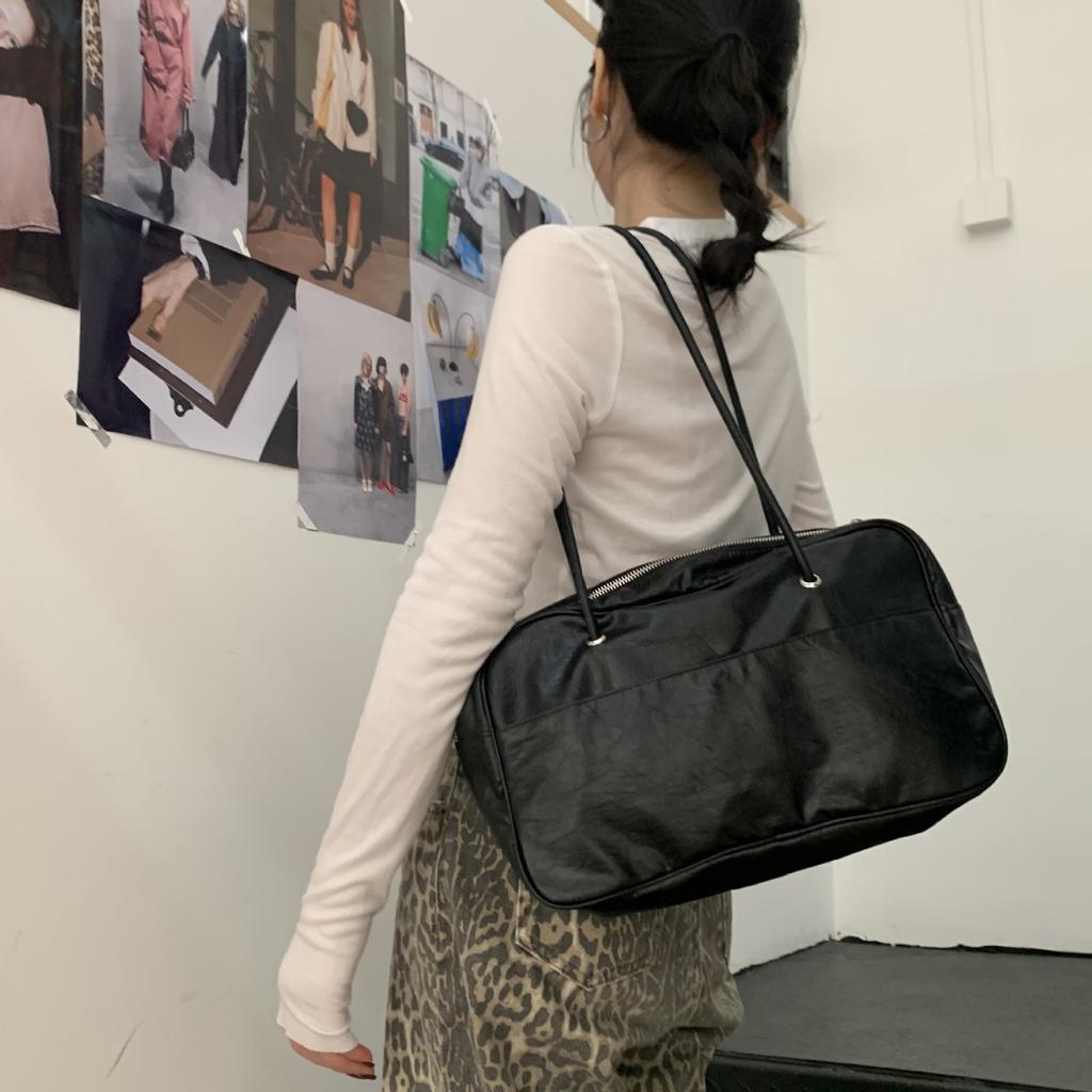 New Minimalist Single Shoulder Small Square Bag, Underarm Bag, PU Soft Leather, High-end Feel Handbag, Commuting Baguette Bag, Women's Bag