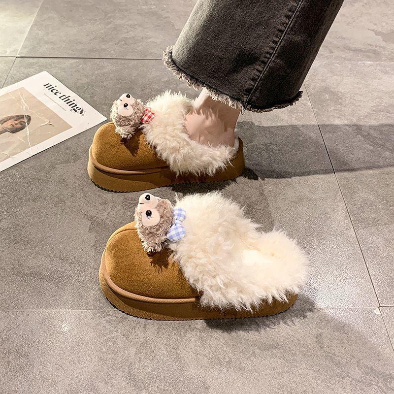 Cute cartoon thickened one-pedal cotton mop 2025 winter new fashion outer wear comfortable velvet doll cotton shoes women