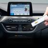Telescopic Car Interior Cleaning Brush Dust Clean Tools For Chevrolet Corvette Montana TrailBlazer Silverado Traverse Camaro